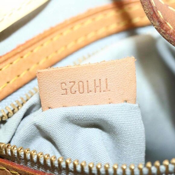 LOUIS VUITTON Vernis Reade PM Perle Monogram Patent Leather Tote - Picture 12 of 12